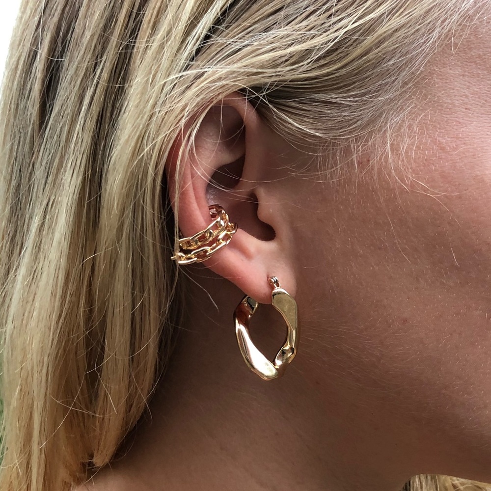 Michel Curb Chain Ear Cuff Set! - Picture 5 of 8